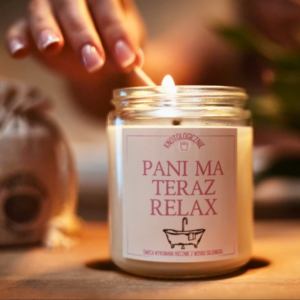 Pani ma teraz relax – świeca sojowa (250 ml)
